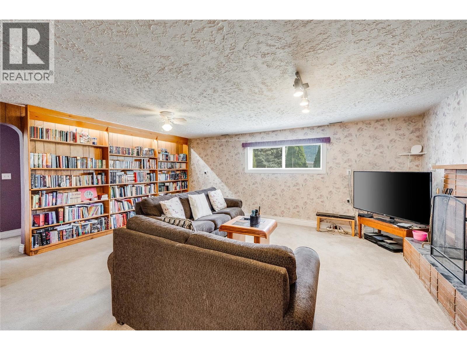 2540 6TH Avenue, Castlegar