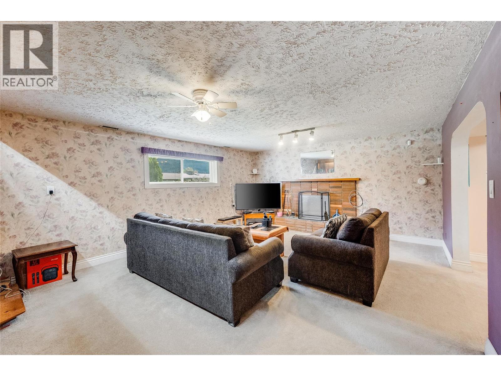 2540 6TH Avenue, Castlegar