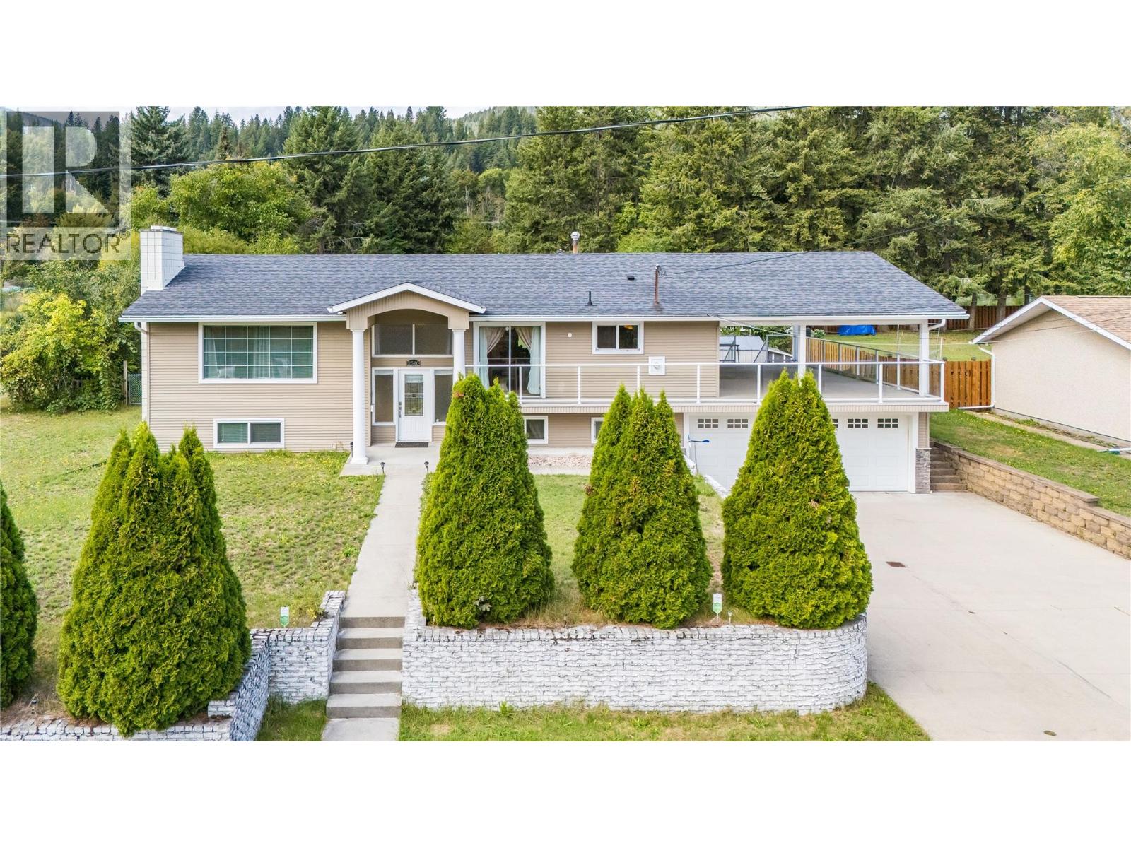2540 6TH Avenue, Castlegar