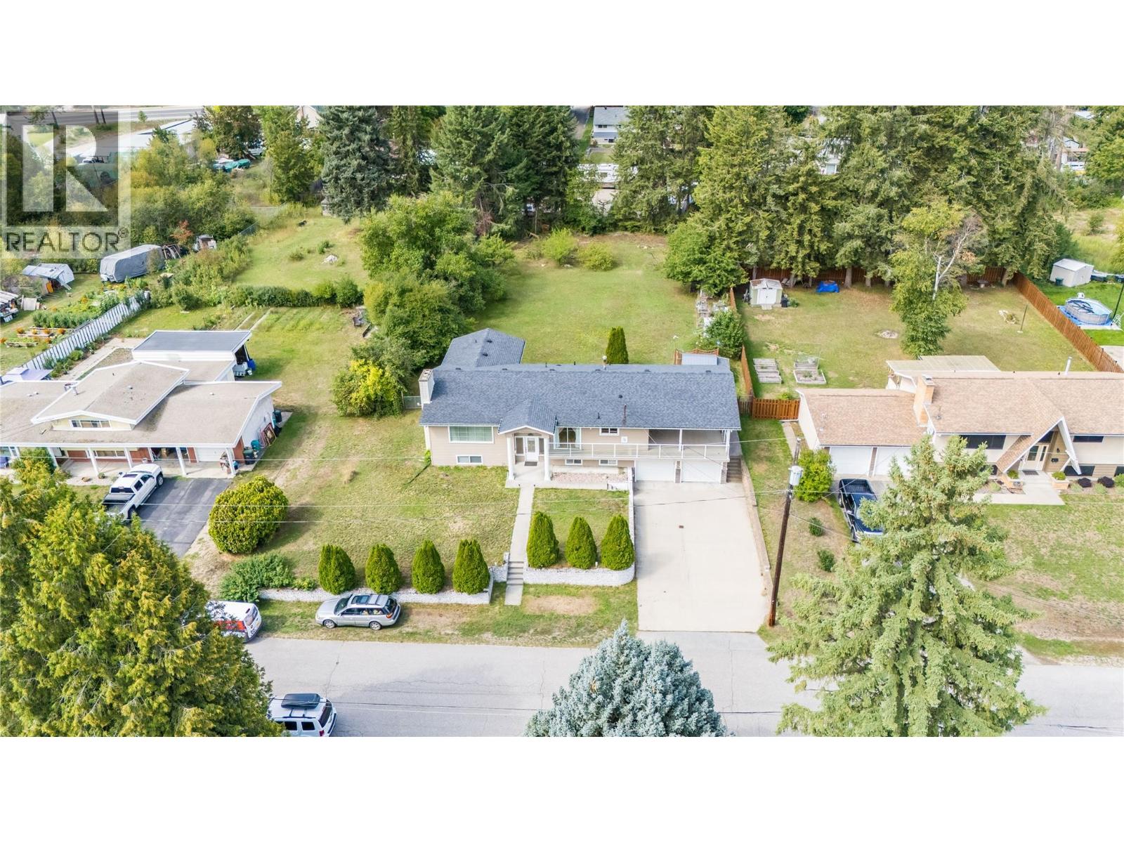 2540 6TH Avenue, Castlegar