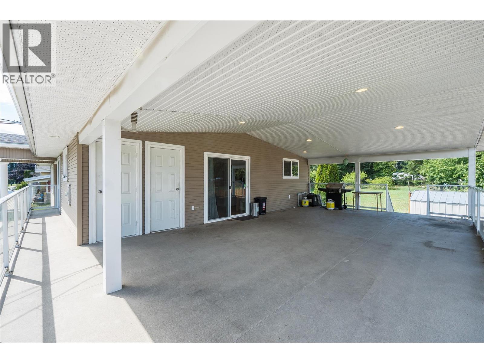2540 6TH Avenue, Castlegar