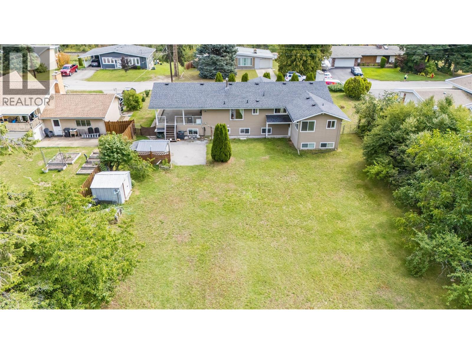 2540 6TH Avenue, Castlegar