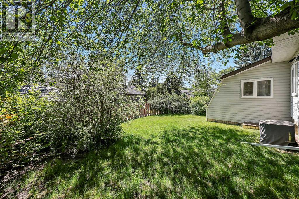 Single Family House Bungalow for Sale in  Dalrymple Crescent NW Dalhousie Calgary 