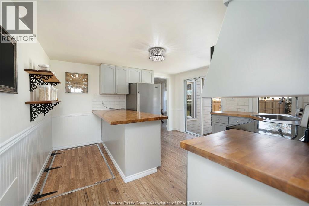 Photo 15 of 5290 Huron Church Line Road, Lasalle ON