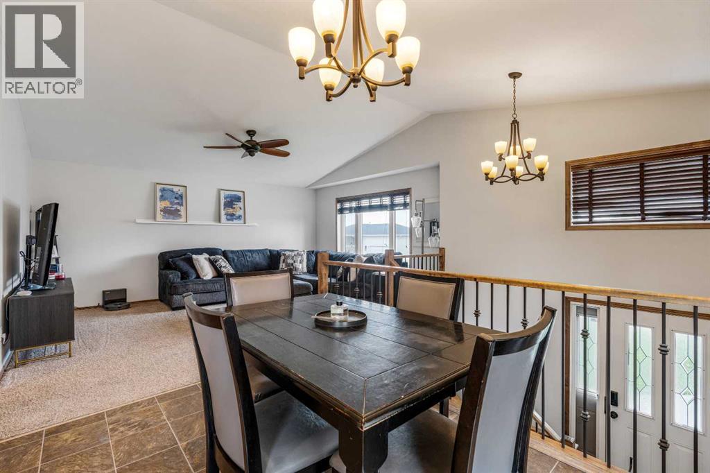 Photo 11 of 4206 56 Street, Taber AB