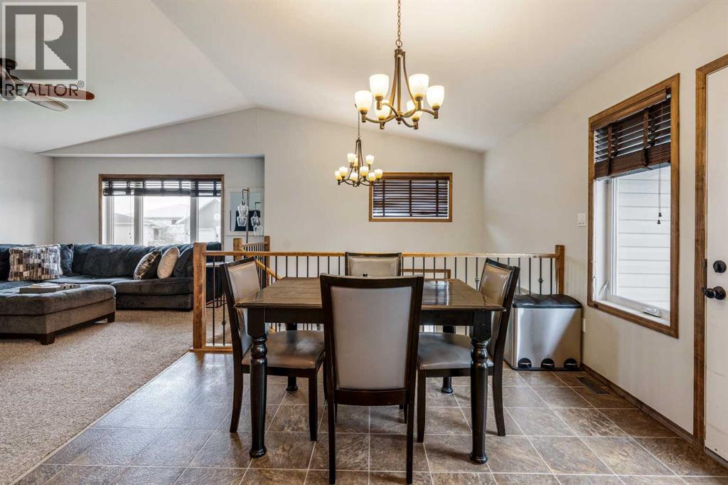 Photo 10 of 4206 56 Street, Taber AB