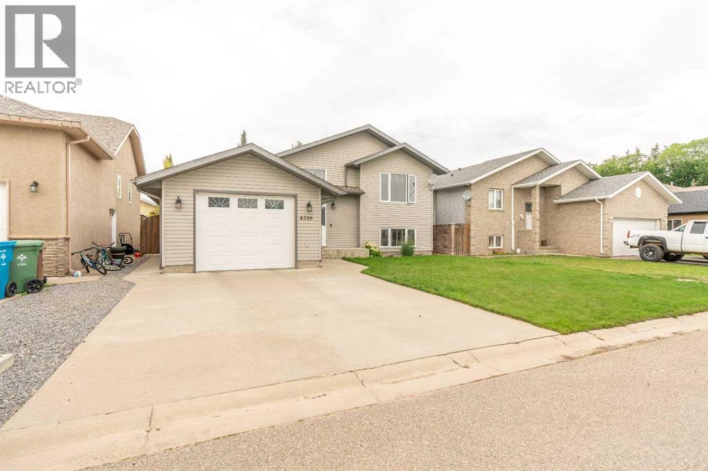 Photo 3 of 4206 56 Street, Taber AB