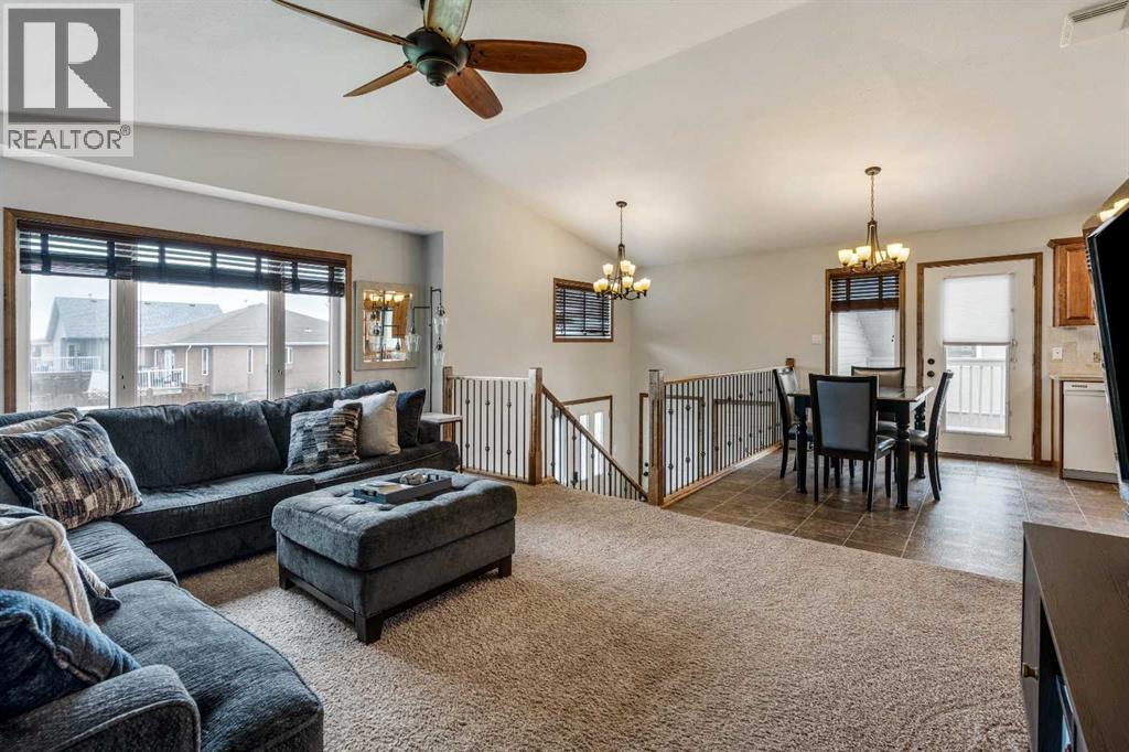 Photo 8 of 4206 56 Street, Taber AB