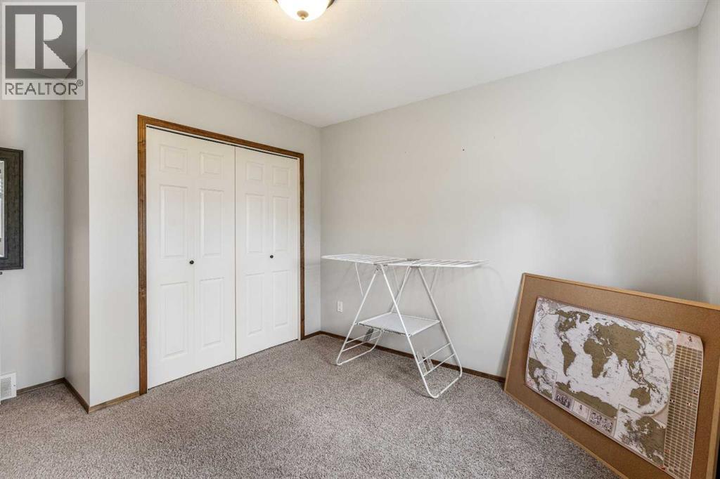 Photo 18 of 4206 56 Street, Taber AB