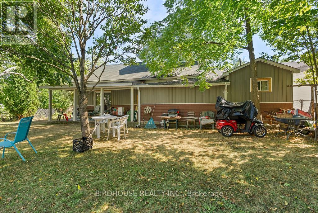 Photo 39 of 70 Ridout Street, Kawartha Lakes ON