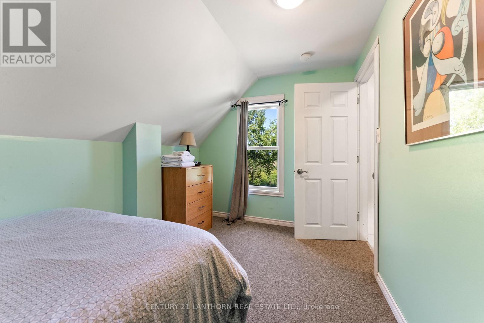 Photo 17 of 43 Stanley Street, Prince Edward County ON