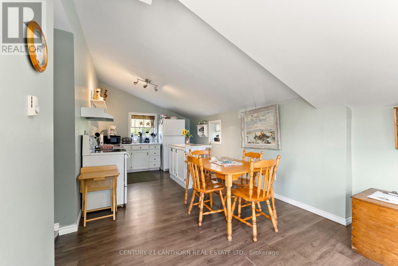 Photo 7 of 43 Stanley Street, Prince Edward County ON
