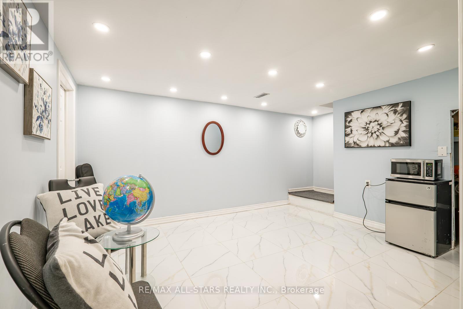 Photo 28 of 520 Elm Road, Whitchurchstouffville ON