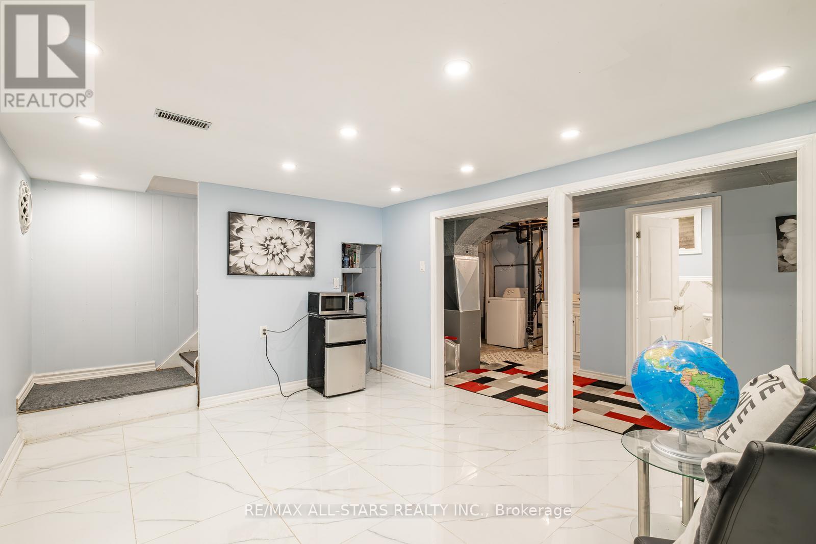 Photo 29 of 520 Elm Road, Whitchurchstouffville ON