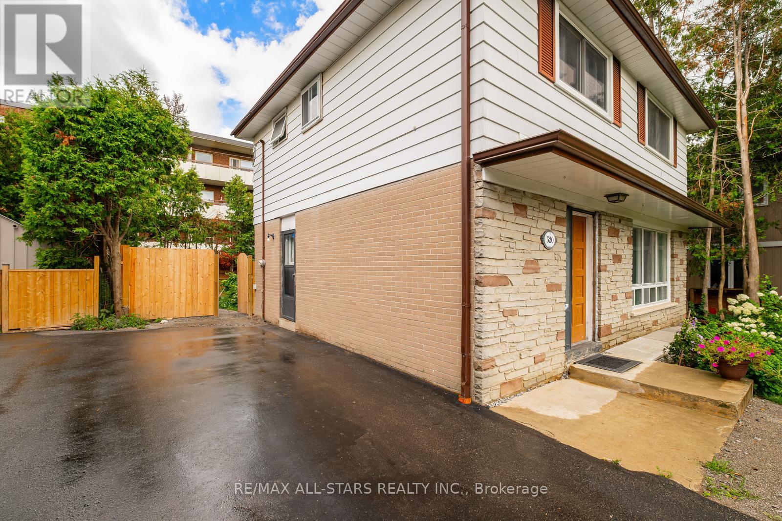 Photo 33 of 520 Elm Road, Whitchurchstouffville ON
