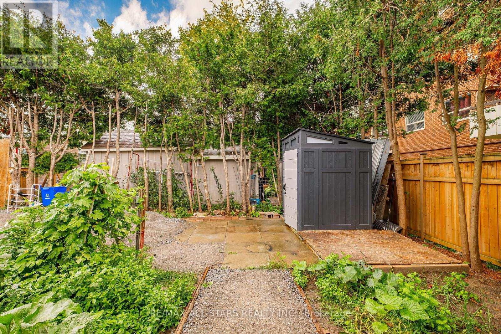 Photo 42 of 520 Elm Road, Whitchurchstouffville ON