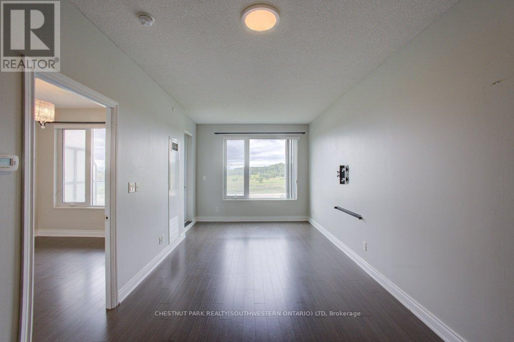 Photo 24 of 609 277 South Park Road, Markham ON