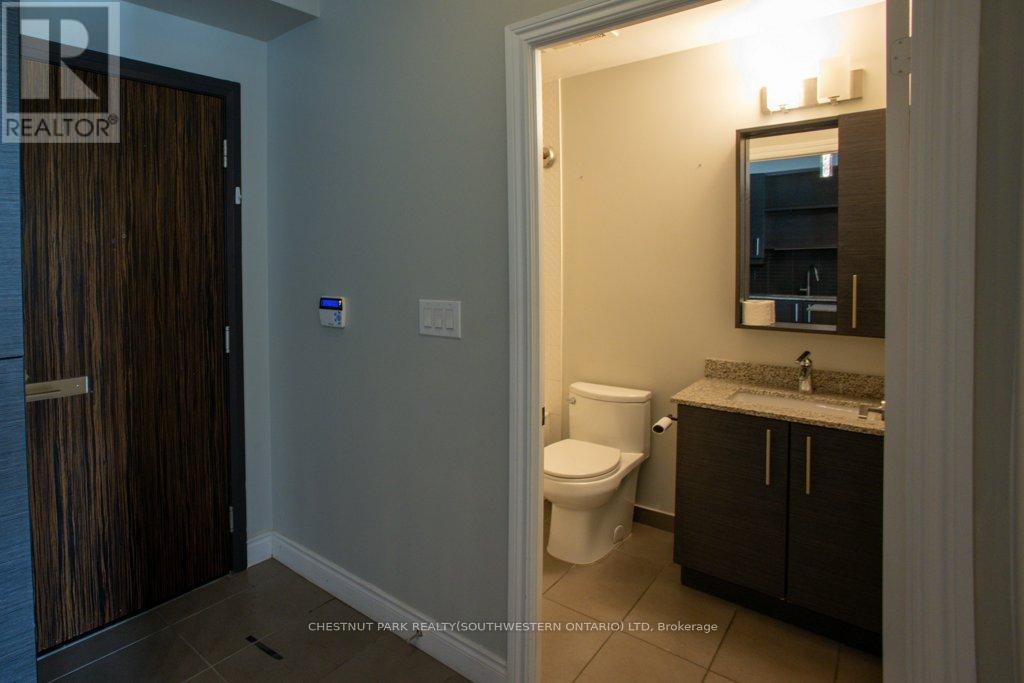 Photo 32 of 609 277 South Park Road, Markham ON