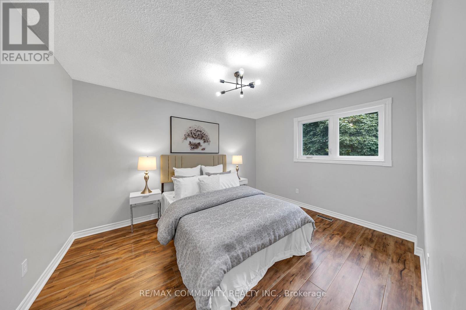 Photo 14 of 71 Nightstar Drive, Richmond Hill ON