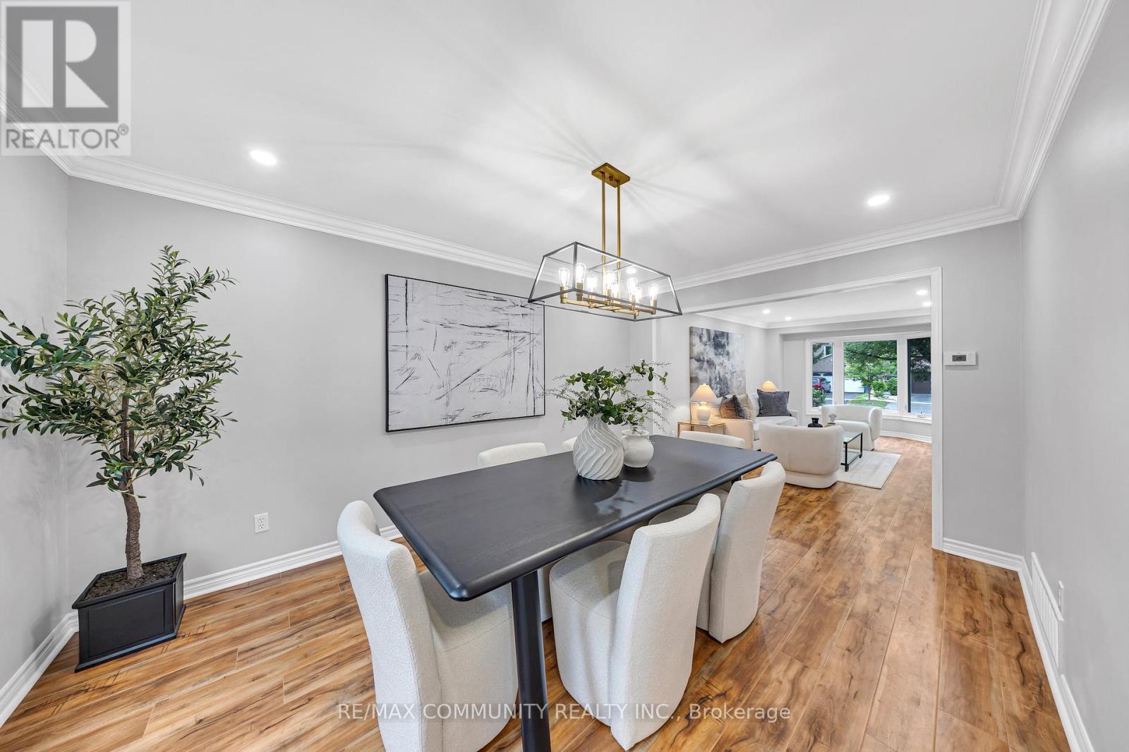 Photo 27 of 71 Nightstar Drive, Richmond Hill ON