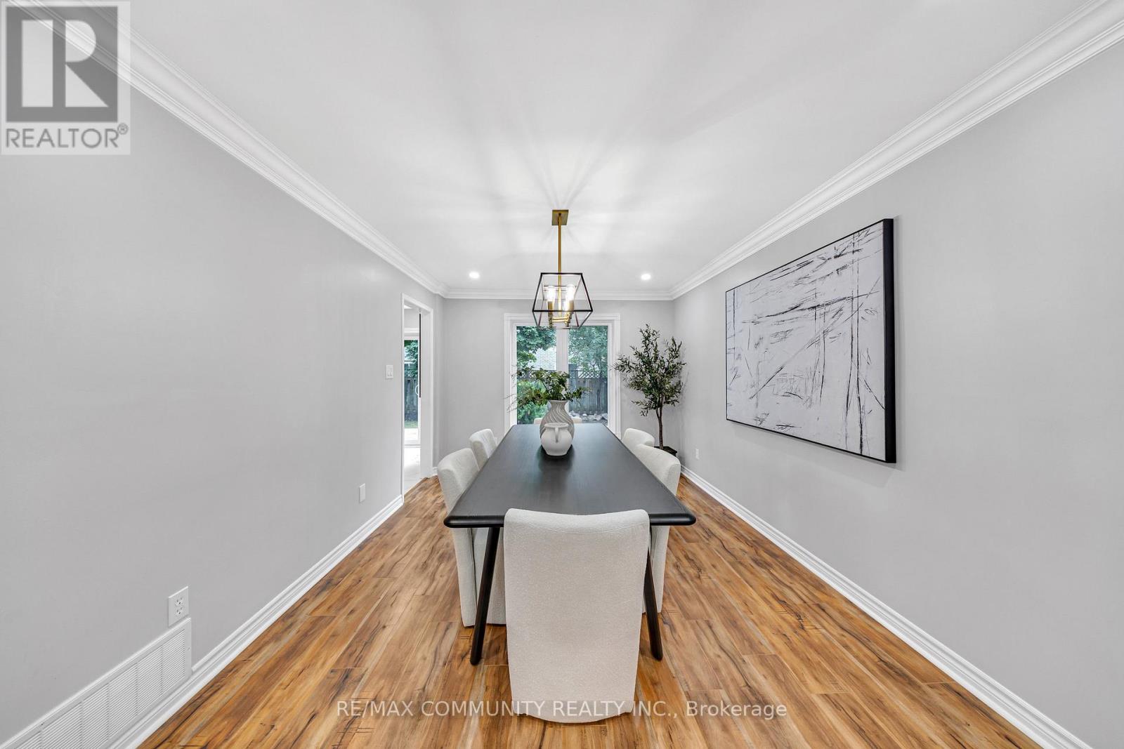 Photo 30 of 71 Nightstar Drive, Richmond Hill ON