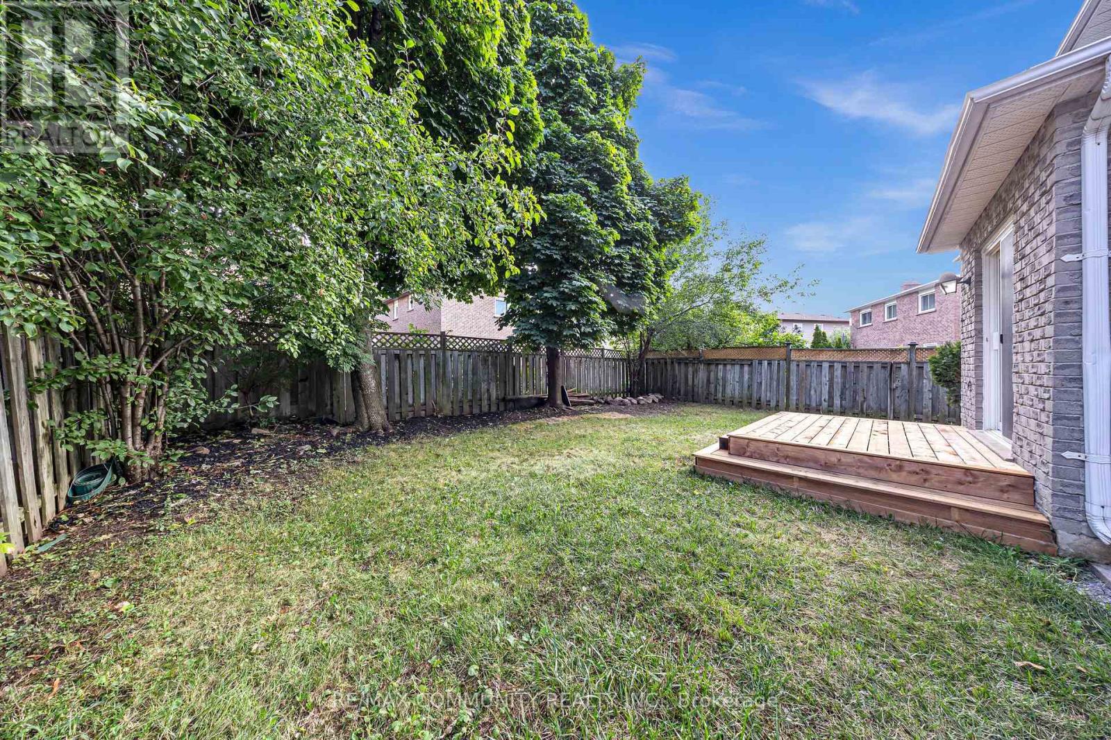 Photo 45 of 71 Nightstar Drive, Richmond Hill ON