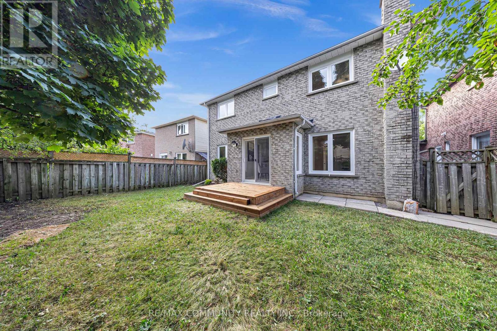 Photo 46 of 71 Nightstar Drive, Richmond Hill ON