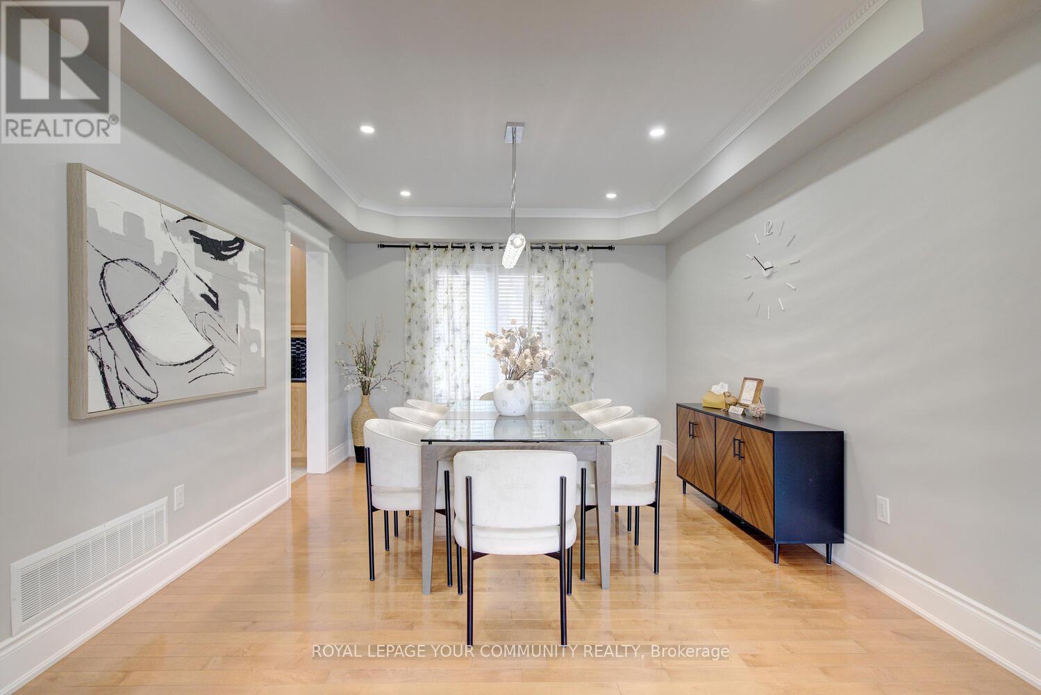 Photo 14 of 2 Aegis Drive, Vaughan ON