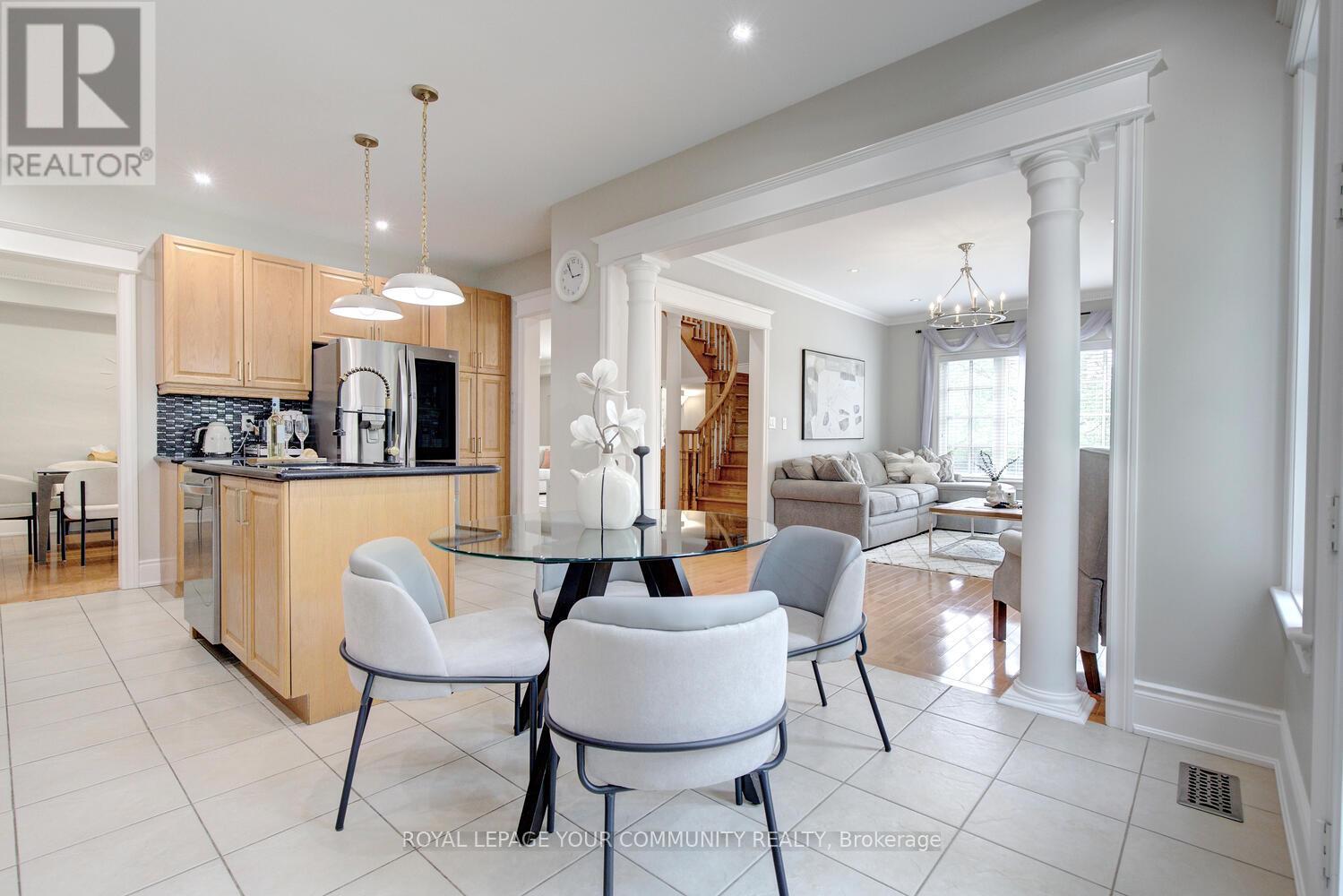 Photo 16 of 2 Aegis Drive, Vaughan ON