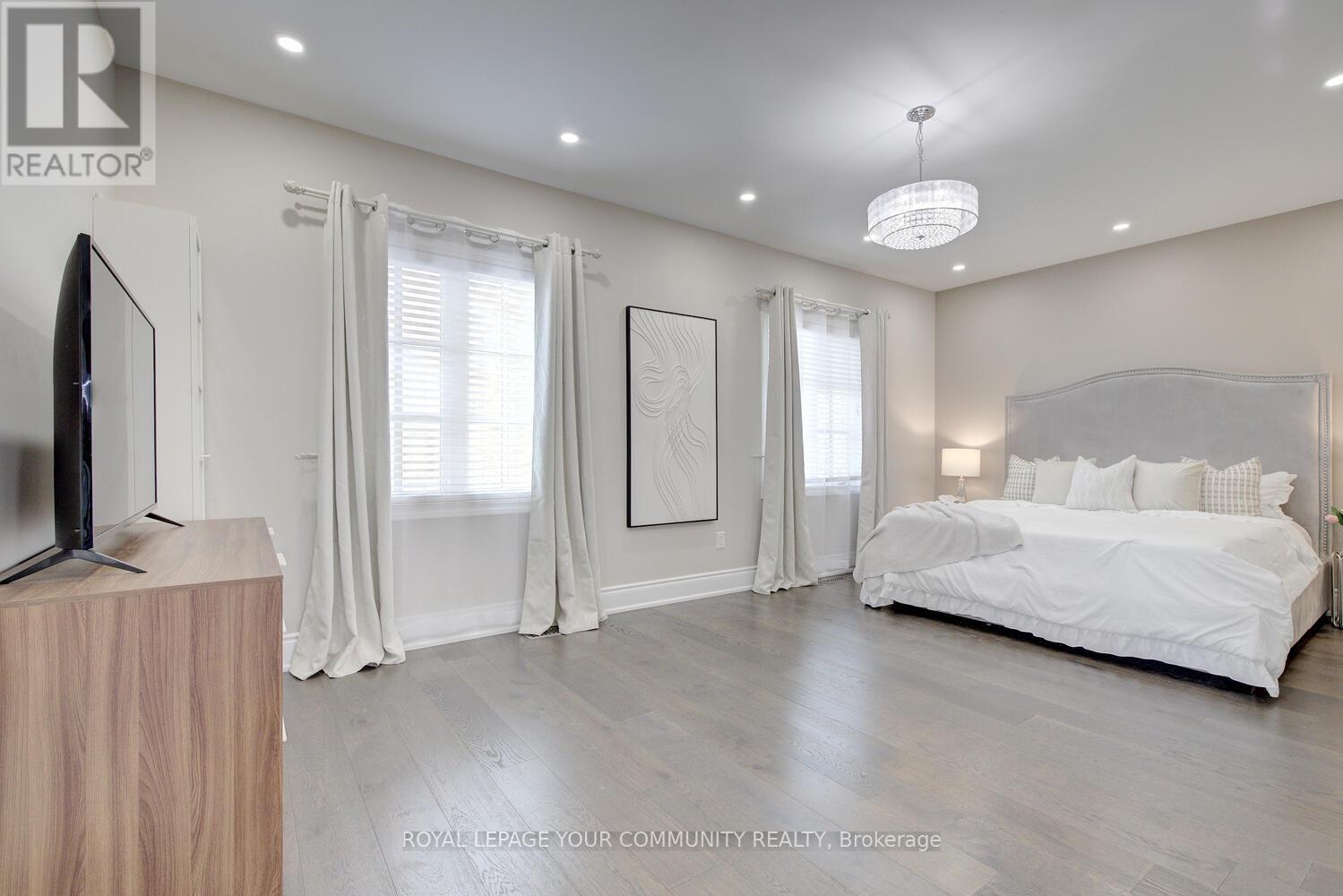 Photo 29 of 2 Aegis Drive, Vaughan ON