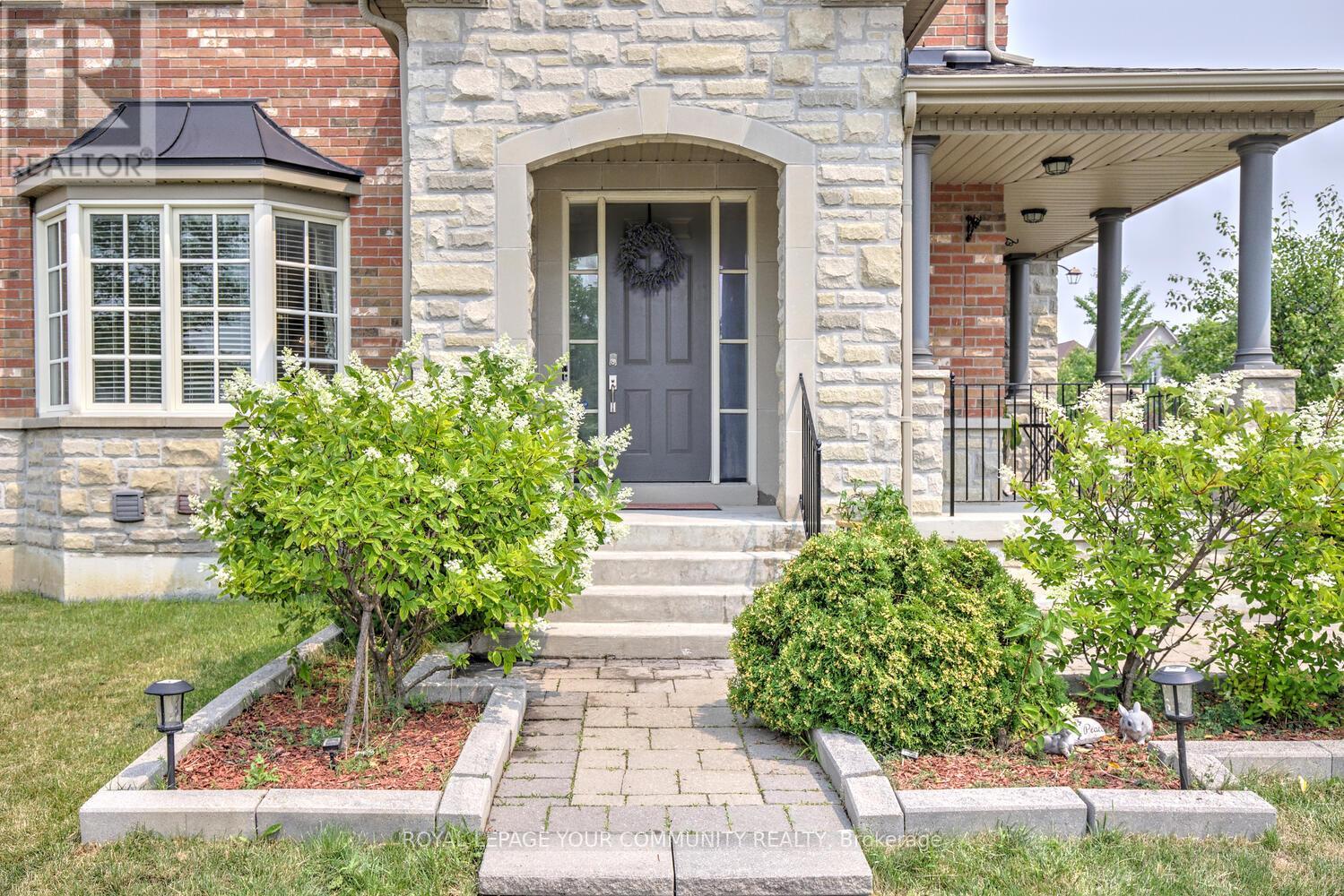 Photo 3 of 2 Aegis Drive, Vaughan ON