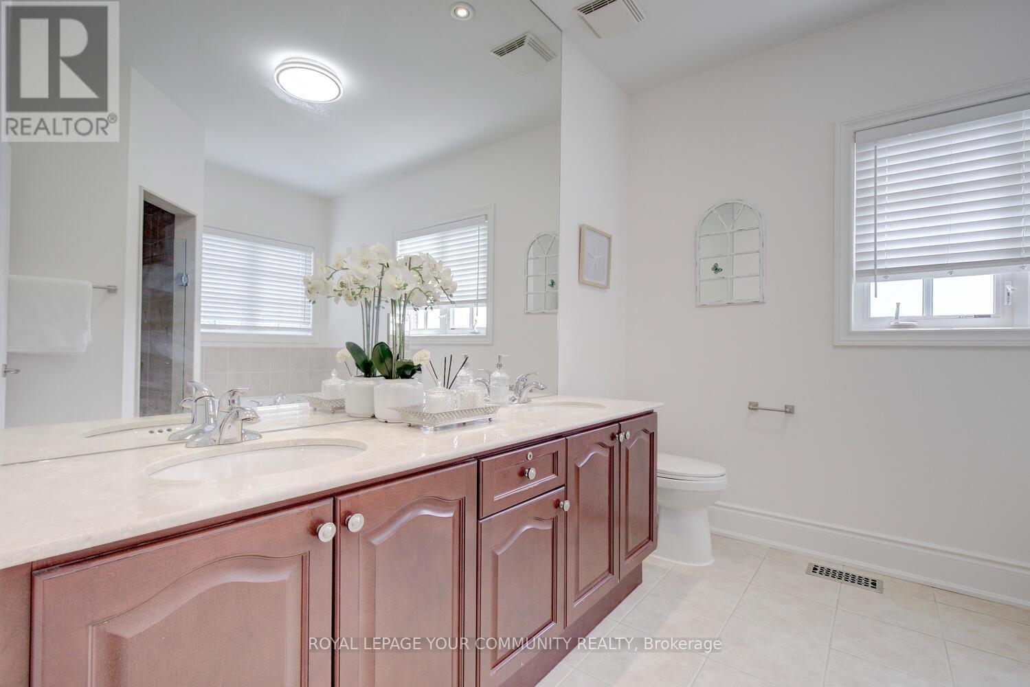 Photo 31 of 2 Aegis Drive, Vaughan ON