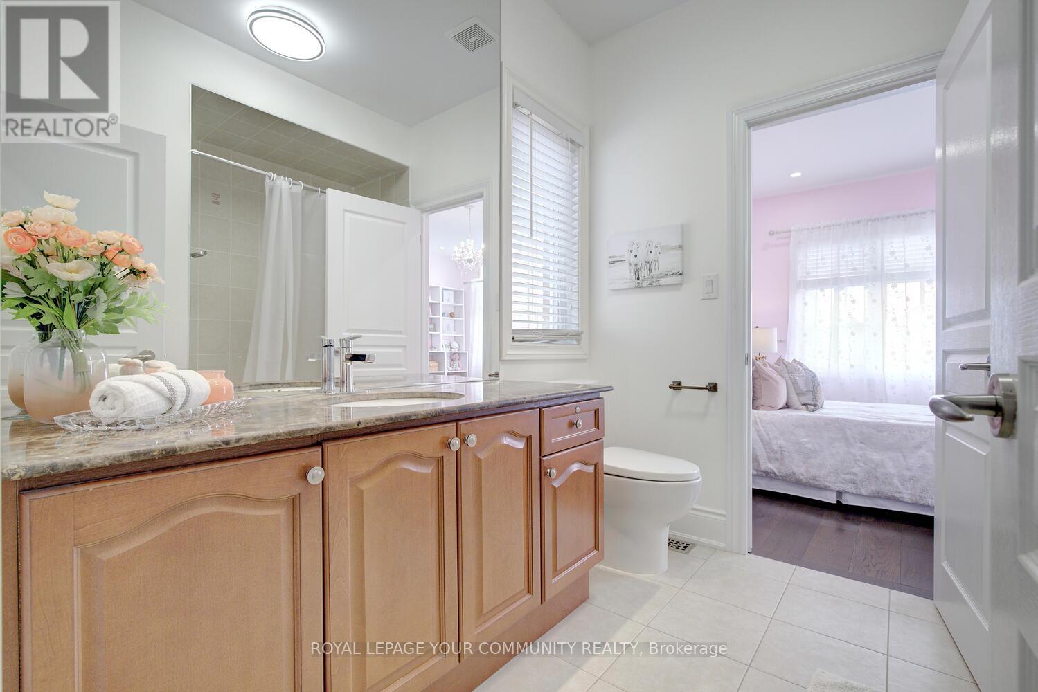 Photo 33 of 2 Aegis Drive, Vaughan ON