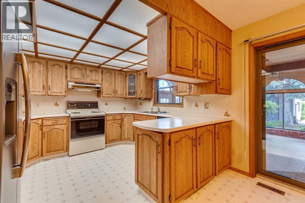 Photo 12 of 729 1 Street Ne, Three Hills AB