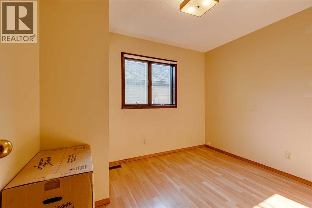 Photo 22 of 729 1 Street Ne, Three Hills AB