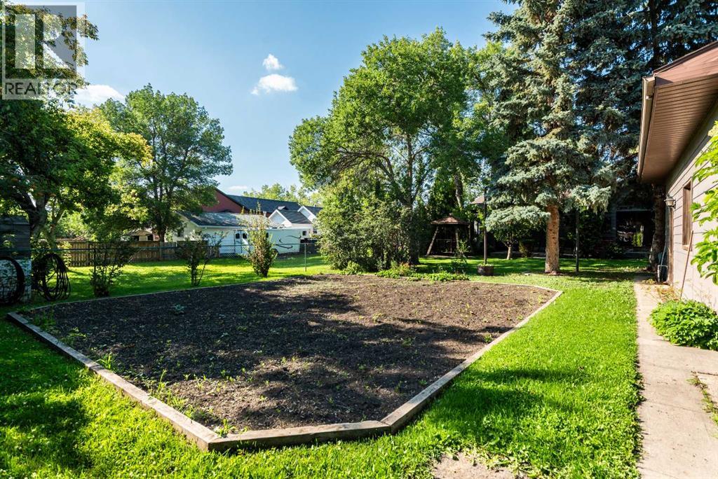 Photo 47 of 729 1 Street Ne, Three Hills AB