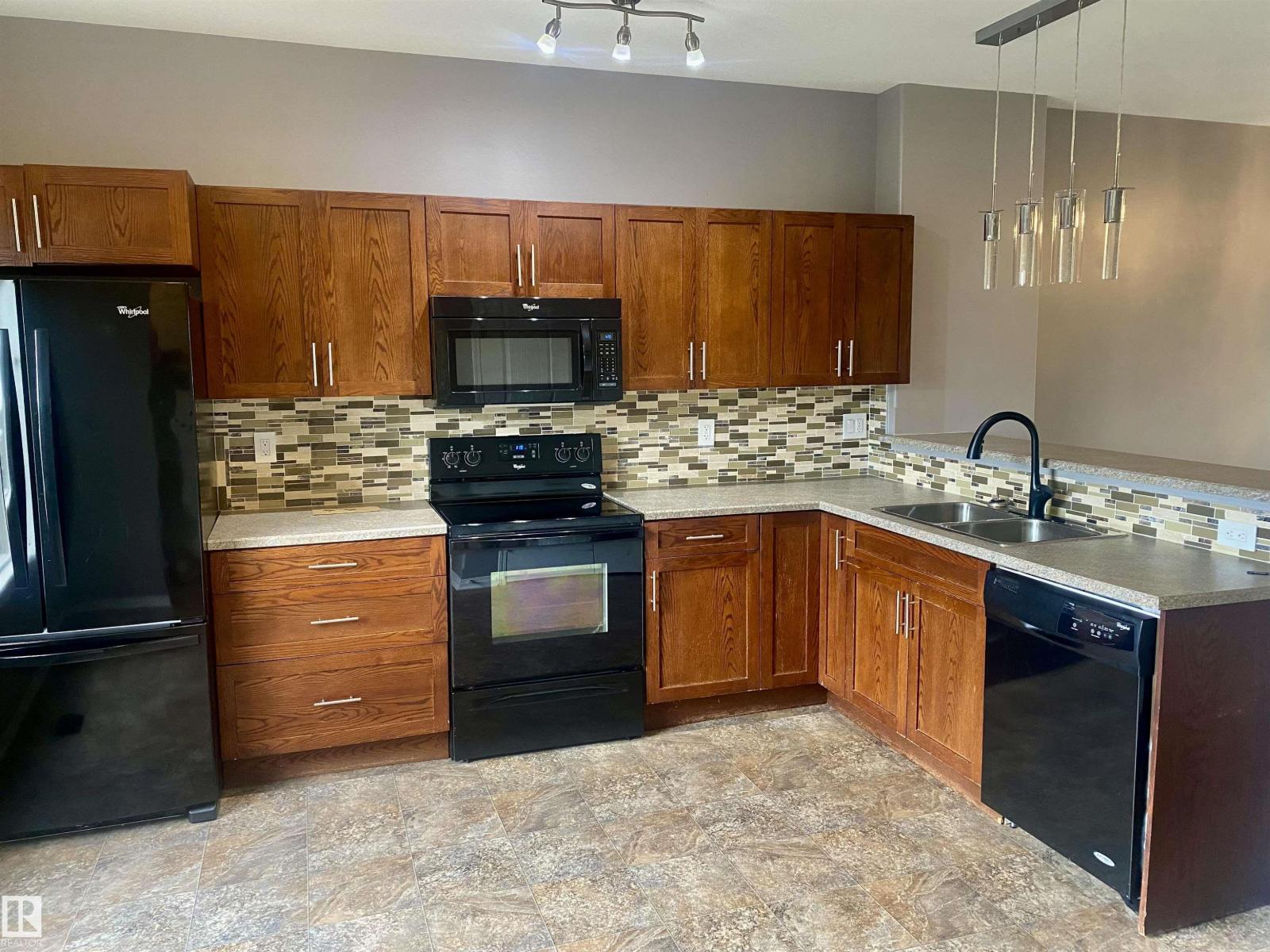 Photo 15 of 222 Schubert St, Leduc AB