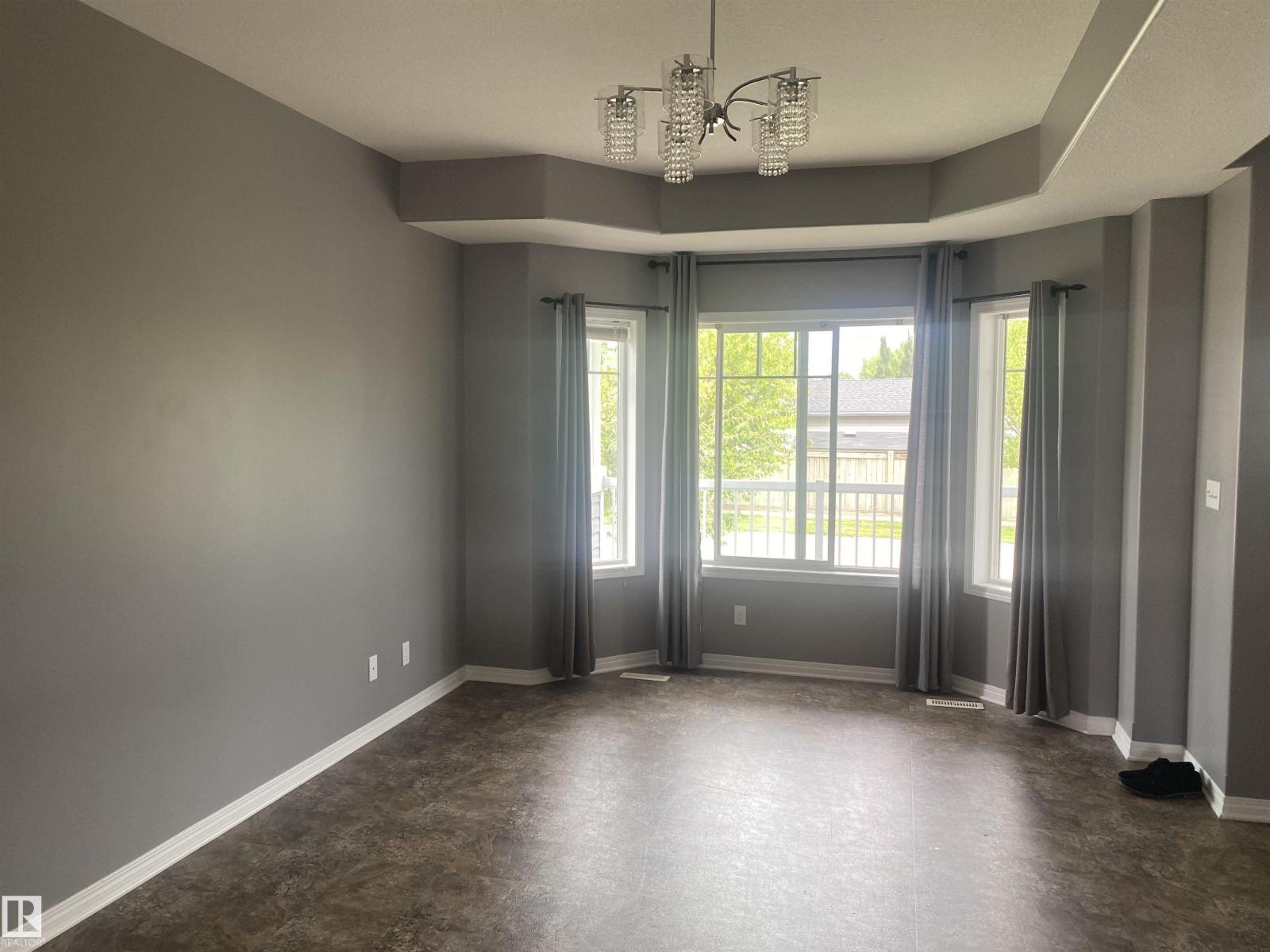 Photo 11 of 222 Schubert St, Leduc AB