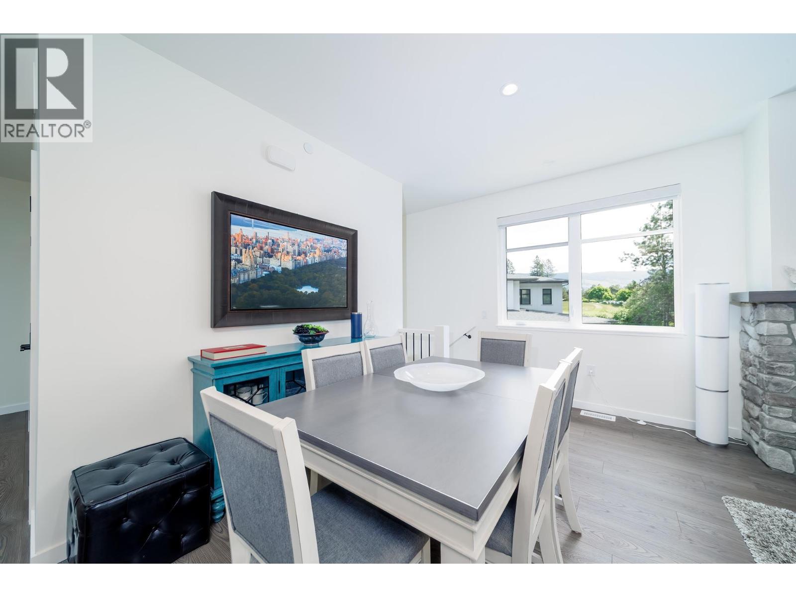 14 1979 Country Club Drive, Kelowna