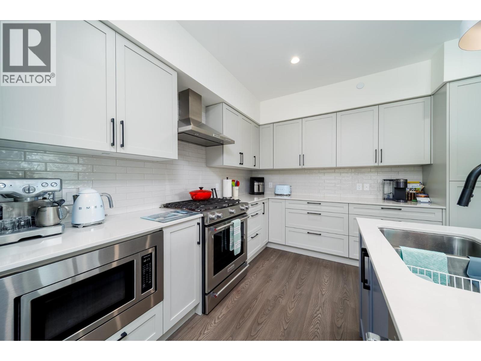 14 1979 Country Club Drive, Kelowna