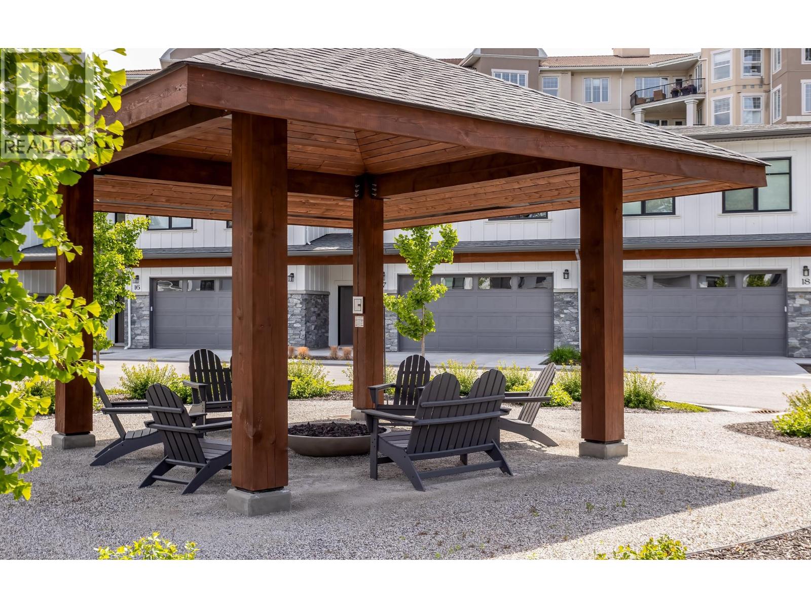 14 1979 Country Club Drive, Kelowna