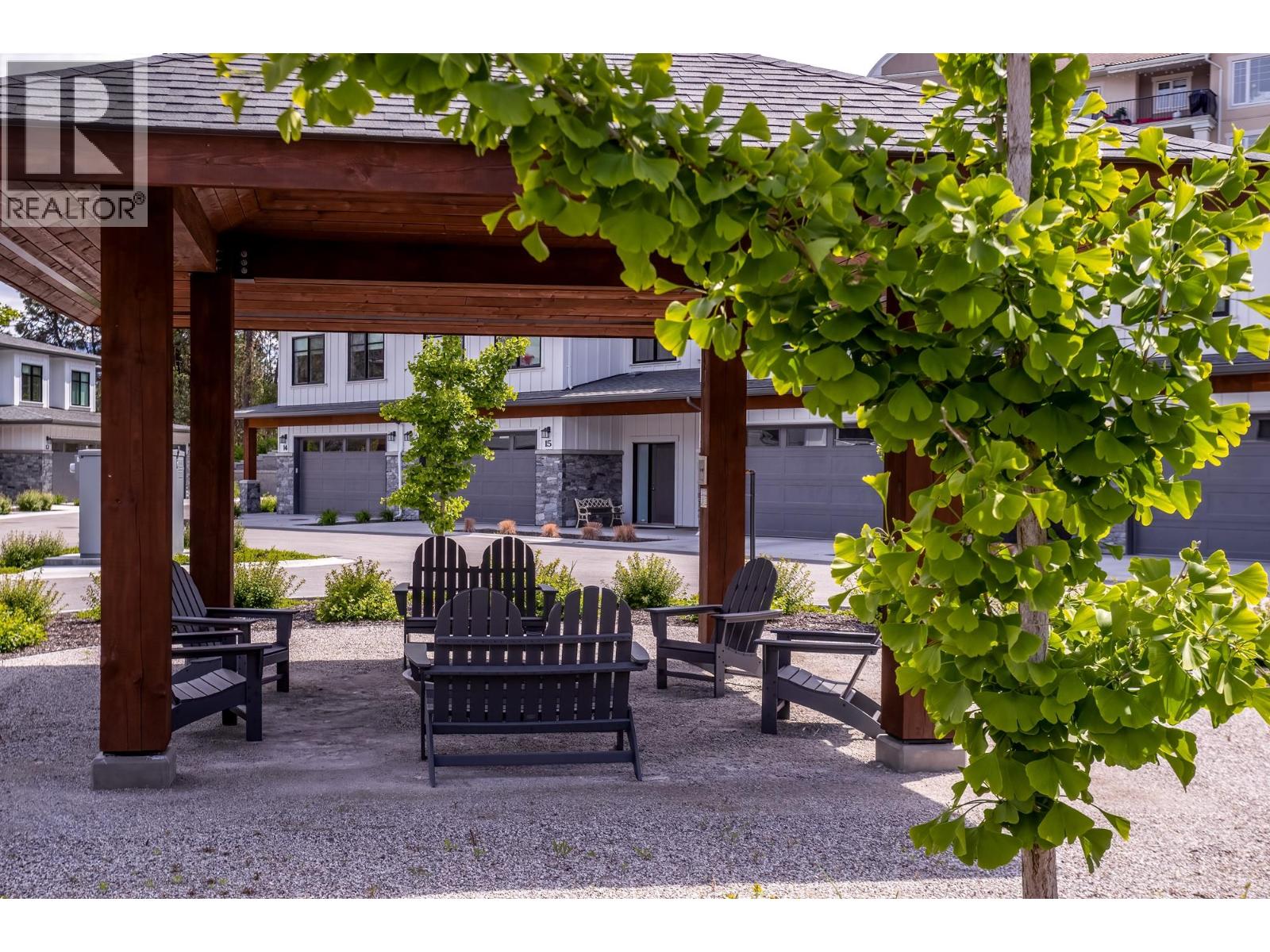 14 1979 Country Club Drive, Kelowna