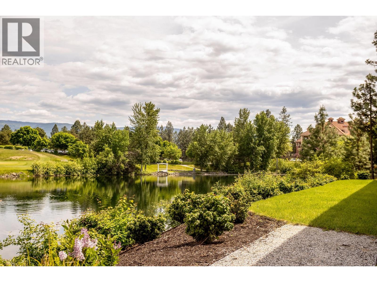 14 1979 Country Club Drive, Kelowna