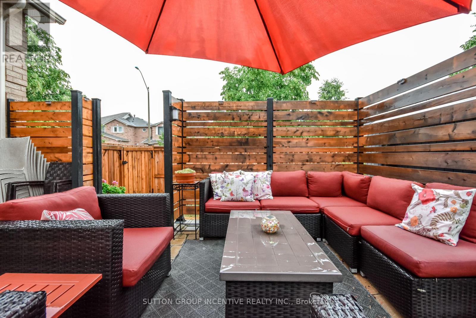 Photo 27 of 30 Bruce Crescent, Barrie ON