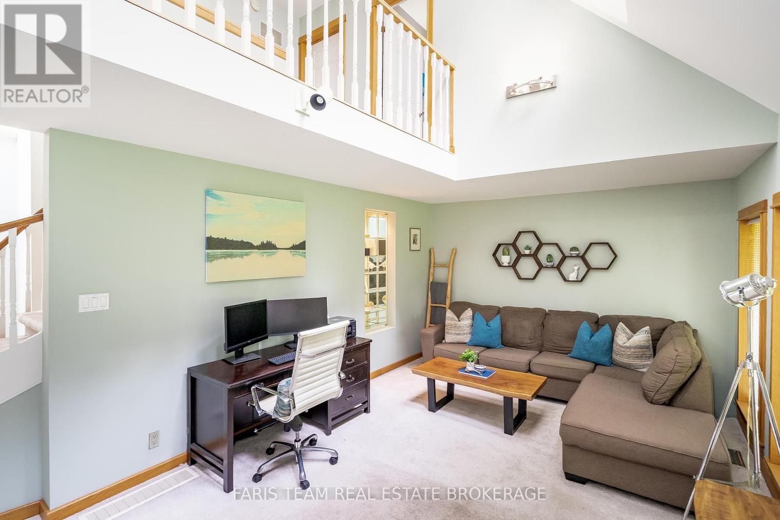 Photo 14 of 903 Victoria Street, Midland ON