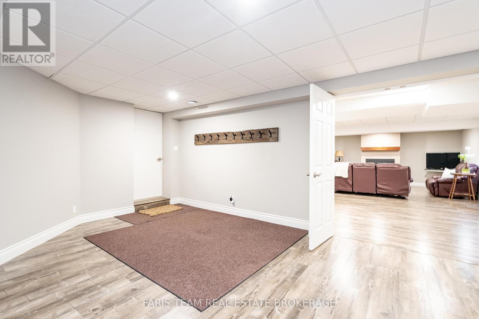 Photo 30 of 903 Victoria Street, Midland ON
