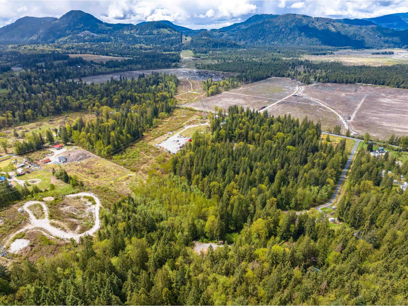 Photo 9 of 36225 Beyer Road, Mission BC