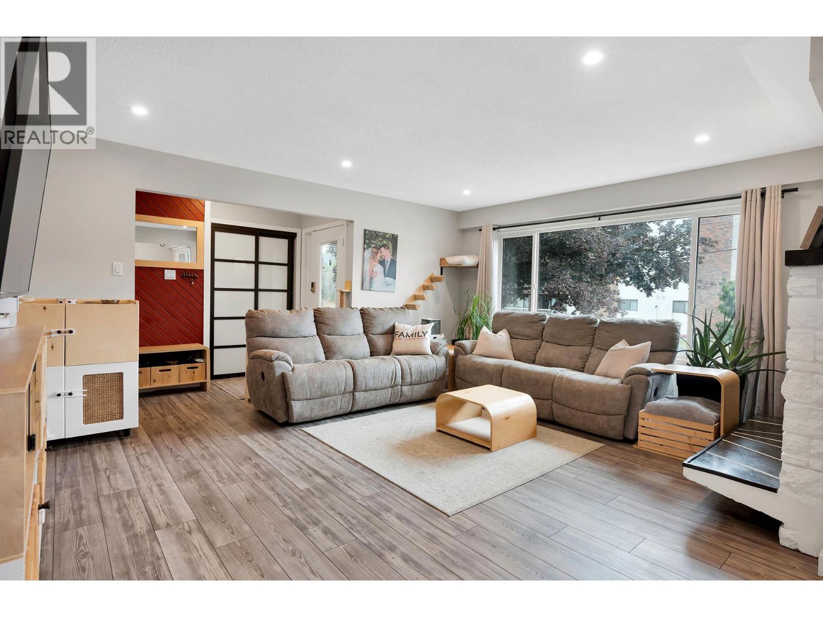 Photo 7 of 259 Beach Avenue, Kamloops BC