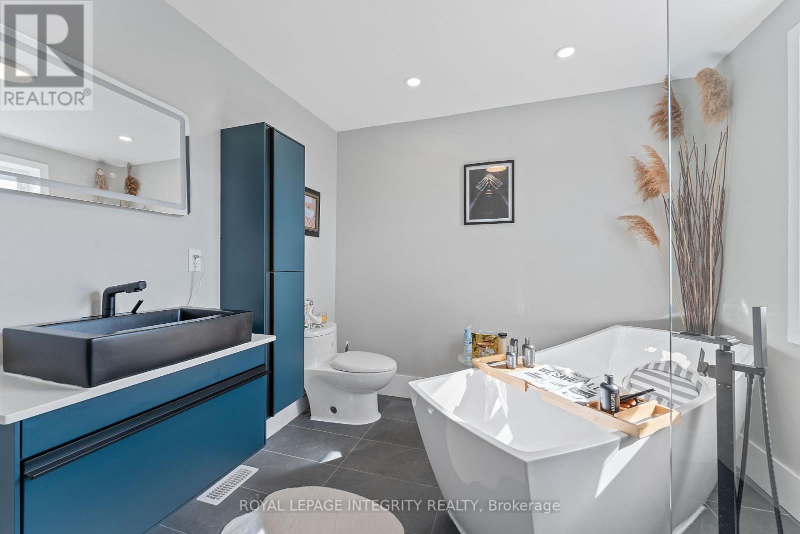 Photo 17 of 2234 Laval Street, Clarencerockland ON