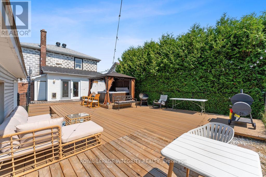 Photo 35 of 2234 Laval Street, Clarencerockland ON